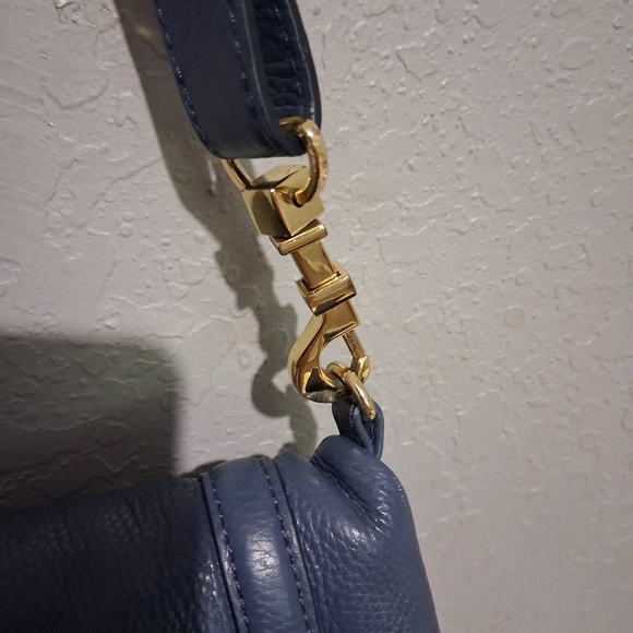 Tory Burch Navy Leather Amanda Foldover Cross body bag. - Picture 15 of 16